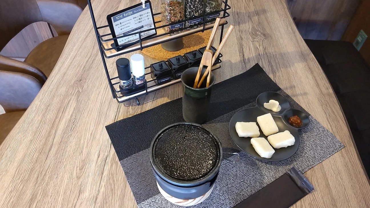 お餅を焼いてお好みの味付けで